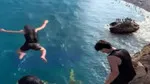 Antalya’da 40 metrelik falezlerden denize atladı, dehşeti yaşadı!
