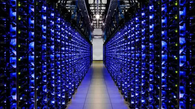 Google'dan Yapay Zeka Atağı: Veri Merkezleri 2 Kat Büyüyor!