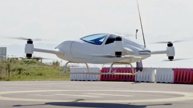 Türkiye’de doğan elektrikli hava aracı AirCar ile ilk insanlı uçuş gerçekleştirildi [Video]